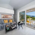 Foki House *