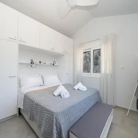 Foki House Daire Fiskardo