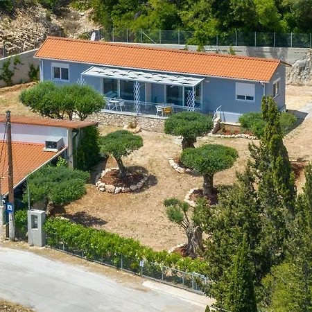 Daire Foki House